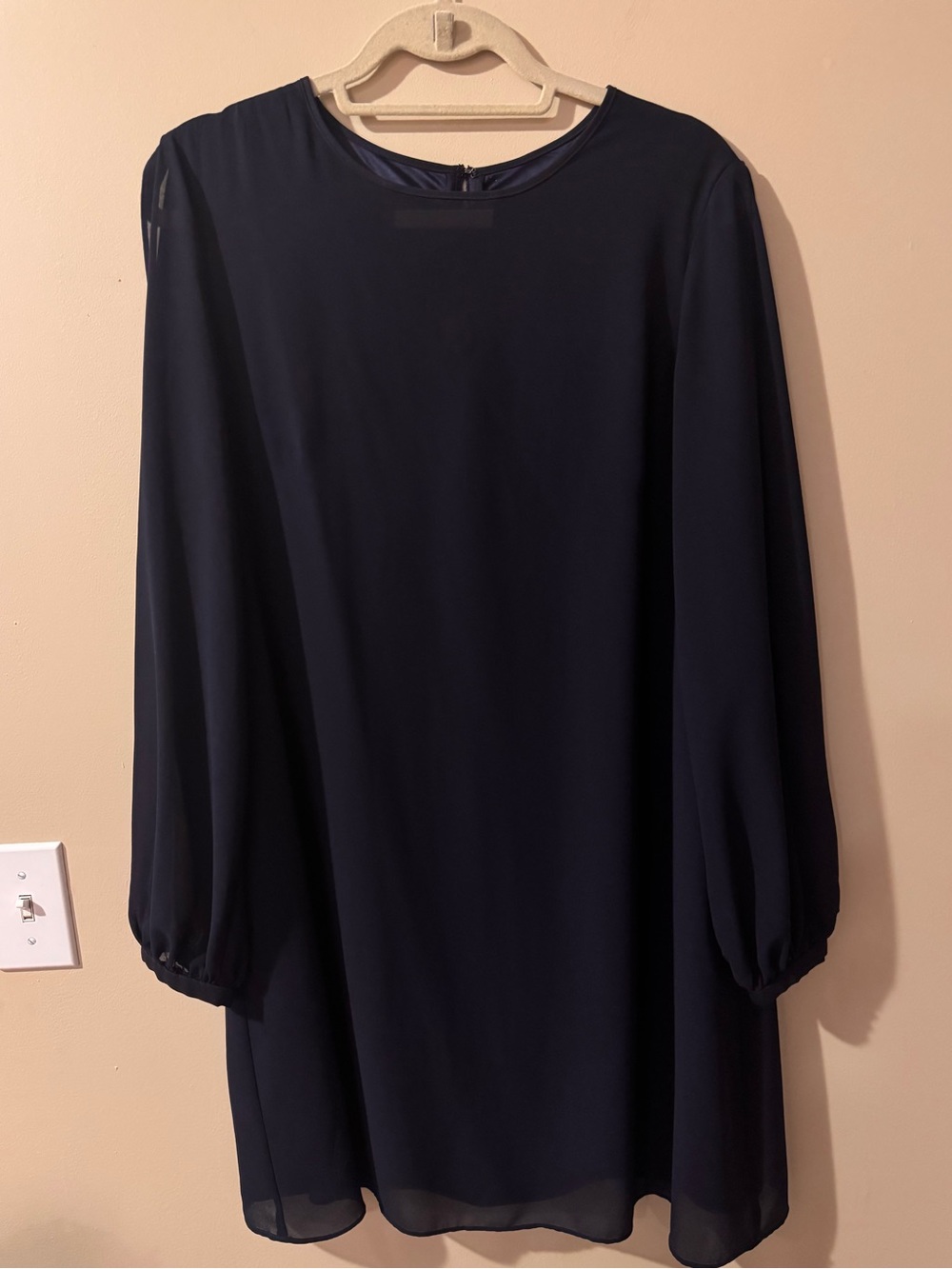 Vince Camuto Navy Long-Sleeve Shift Dress with Cold Shoulder Detail - size 14